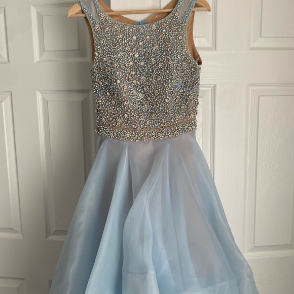 Beautiful high-low prom/wedding guest dress - Picture 5 of 10